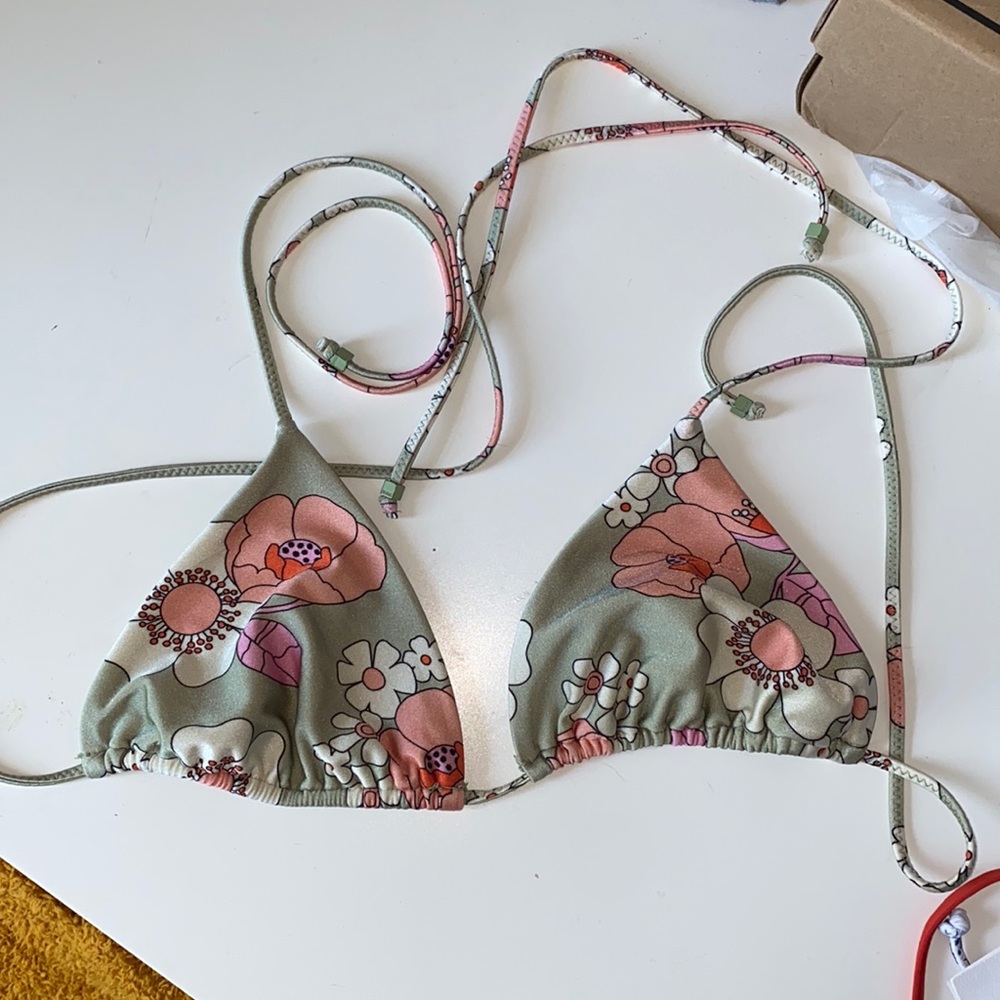 Triangl string bikini top